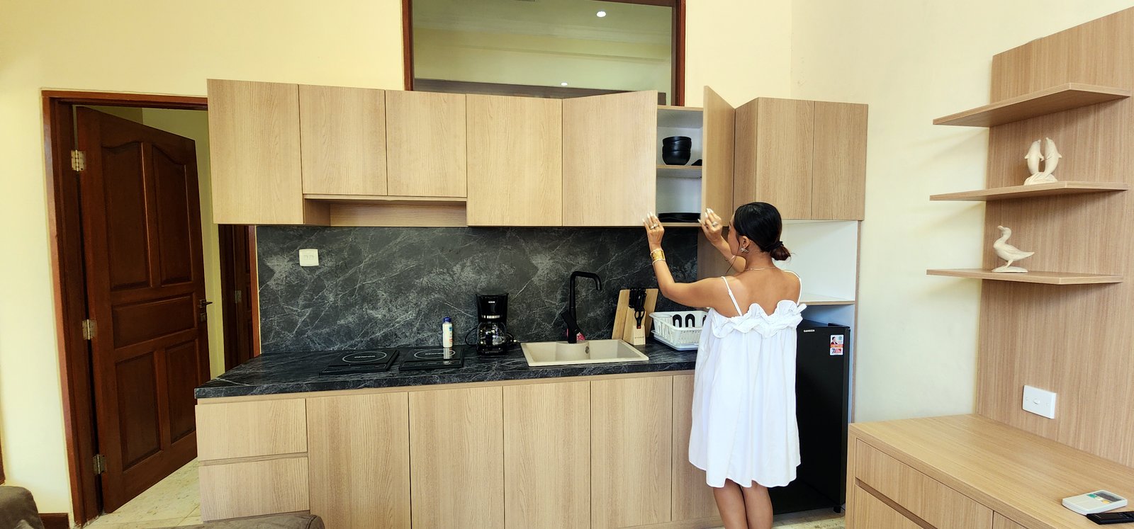 Bali Emerald Apartment Living  Kitchen